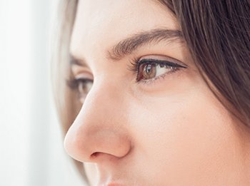 korrekcija_uzkogo_konchika_nosa